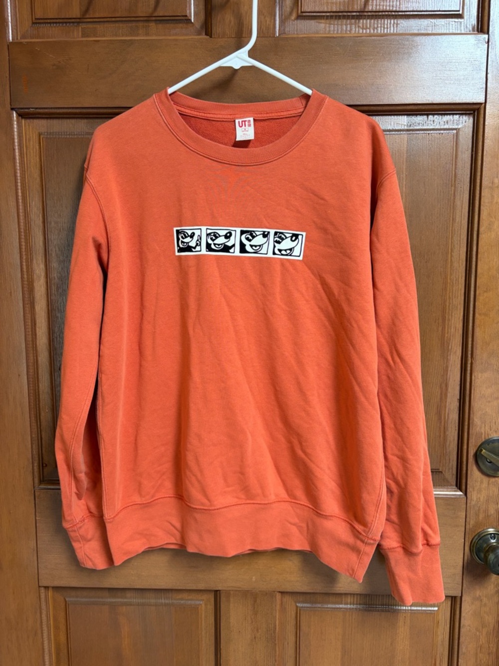 UT Disney with Keith Haring Crewneck Sweater with Retro Mickey Size Medium
